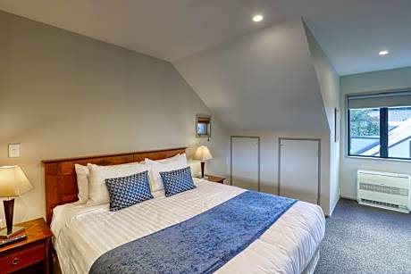 Two-Bedroom Apartment with Balcony