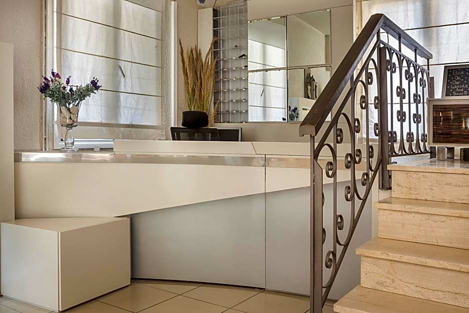 Captain's House Hotel