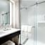 Holiday Inn Boston Logan Airport - Chelsea By IHG
