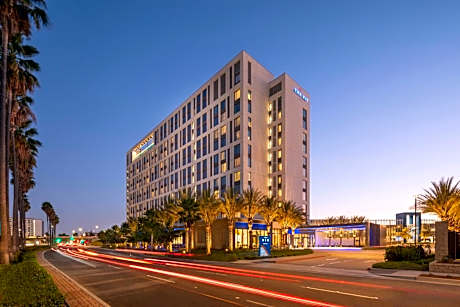 The Viv Hotel, Anaheim, a Tribute Portfolio Hotel