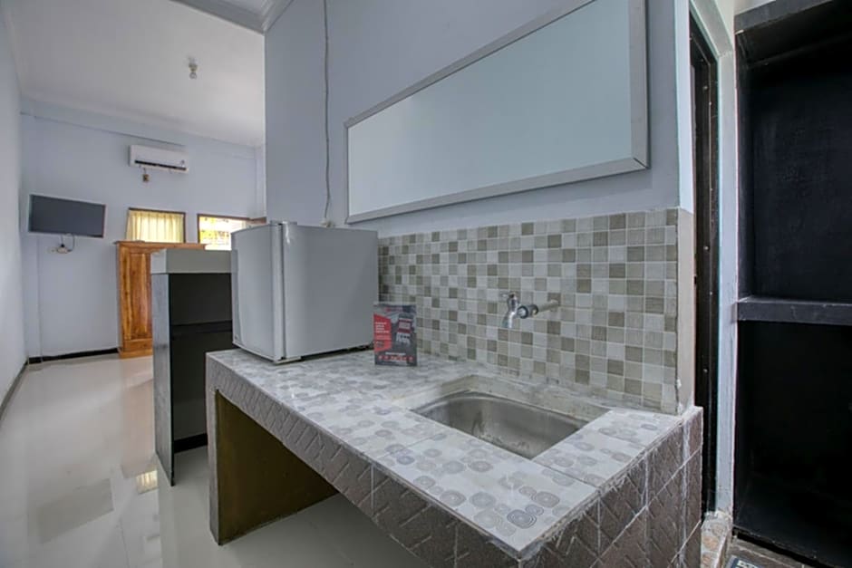 RedDoorz near Exit Toll Nusa Dua