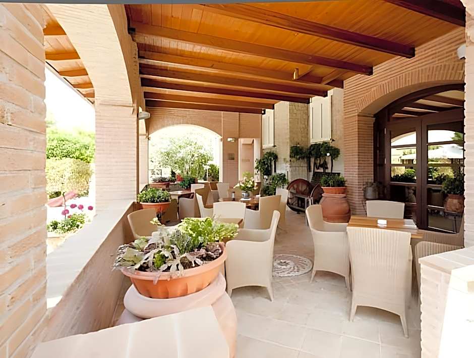 Campiglione Hotel
