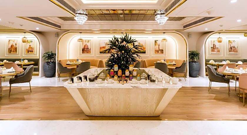 Renaissance by Marriott Lucknow Hotel