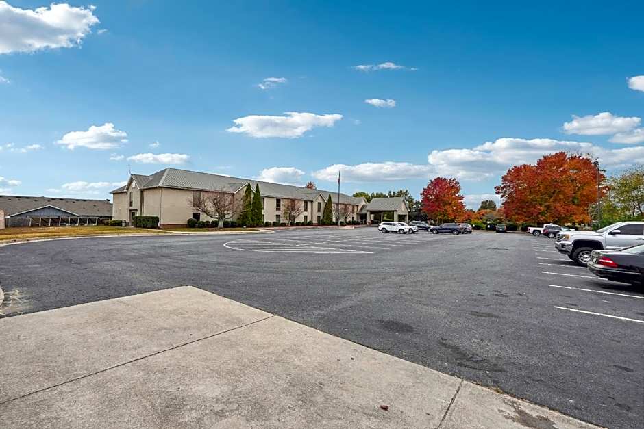 Quality Inn & Suites Dawsonville