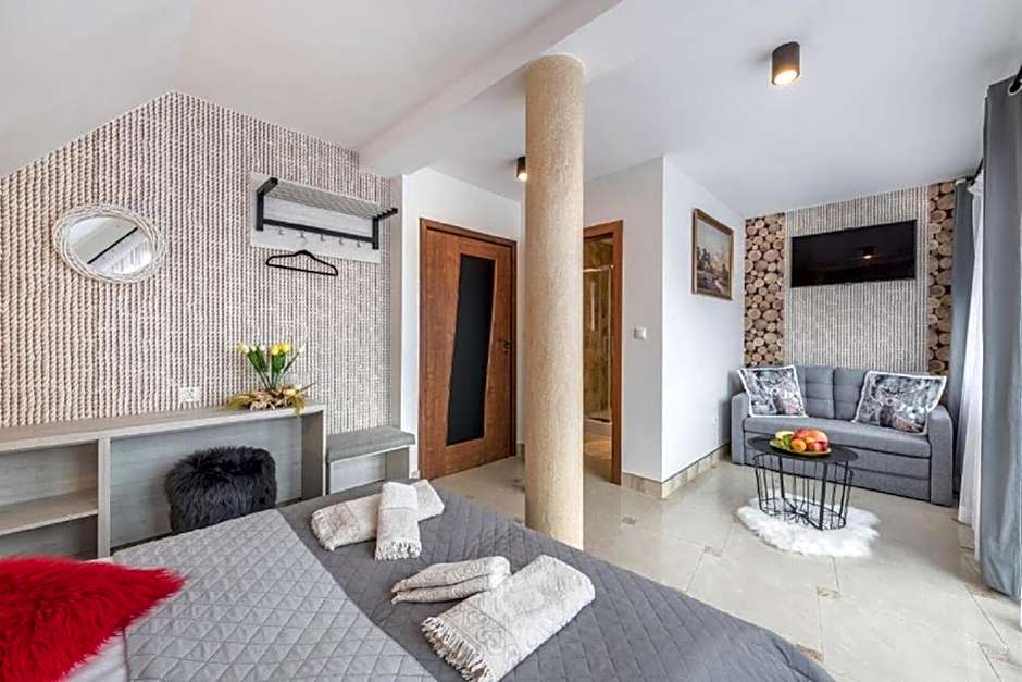 Biały Jeleń z basenem i jacuzzi