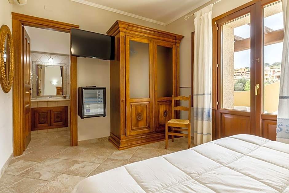 Photo 1 of 8 of Double Room with Private Bathroom