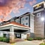 La Quinta Inn & Suites by Wyndham Paris