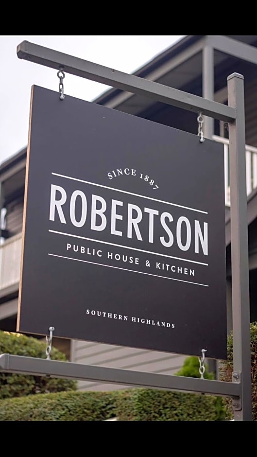 Robertson Public House and Kitchen