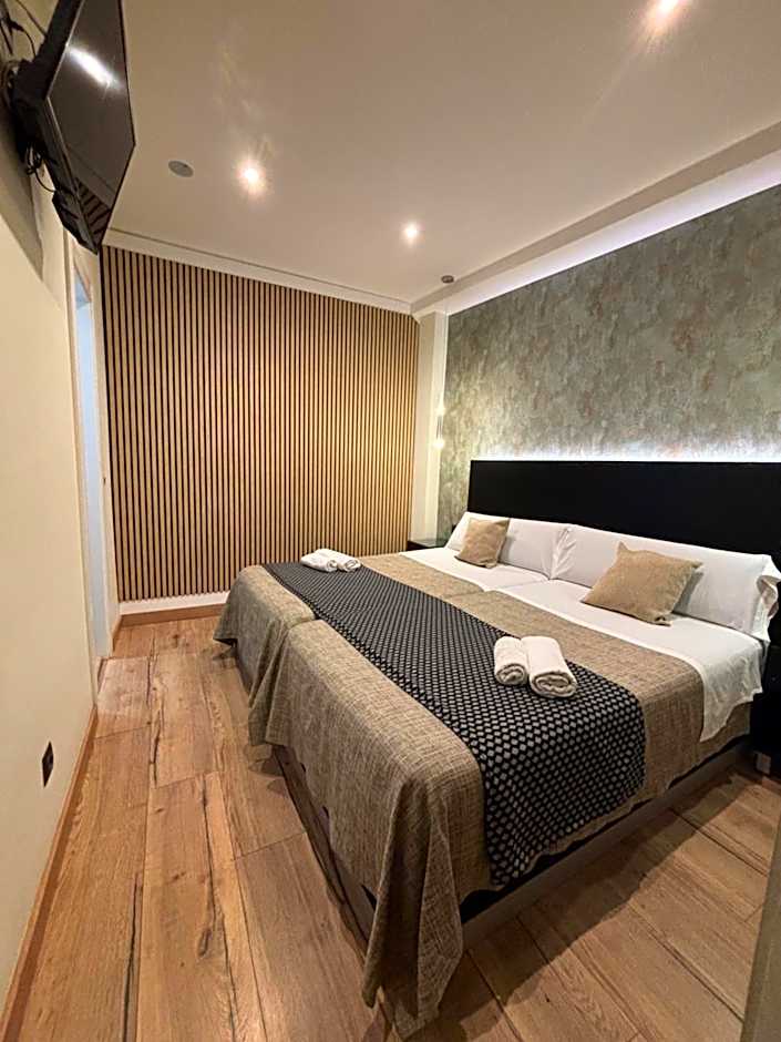 DAOS Suites & Terrace Marbella