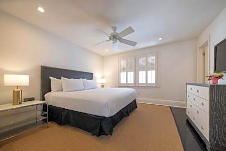 Executive Suite, 1 Bedroom, Kitchen(1 King Bed)