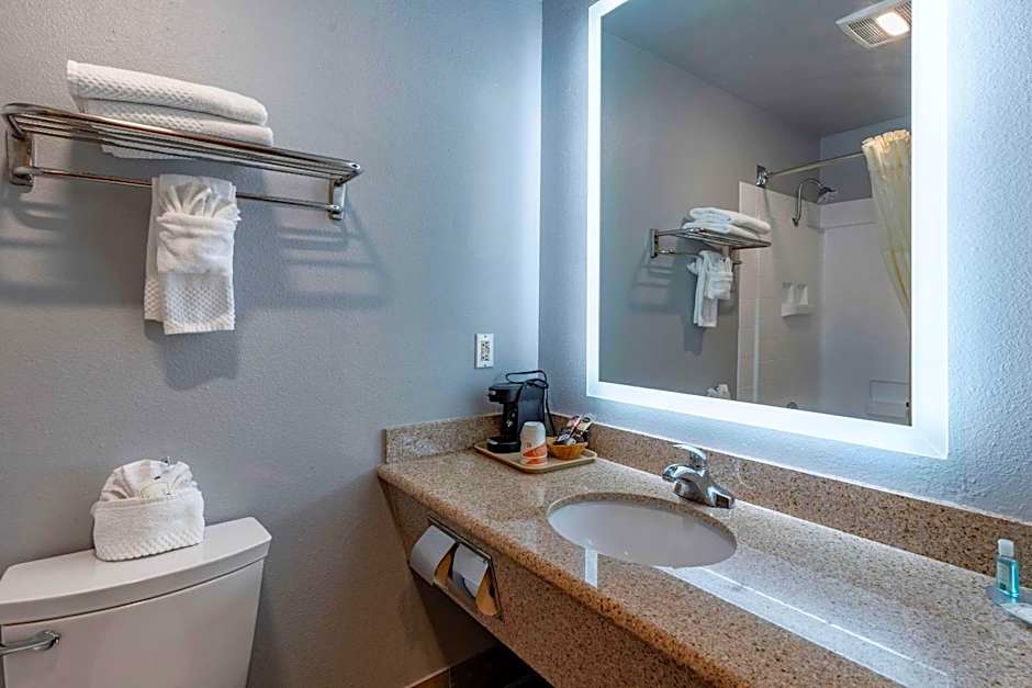 Quality Inn Madras