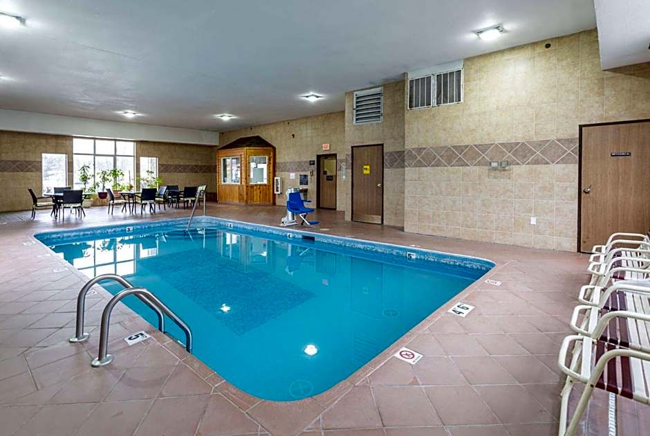 Super 8 by Wyndham Big Rapids