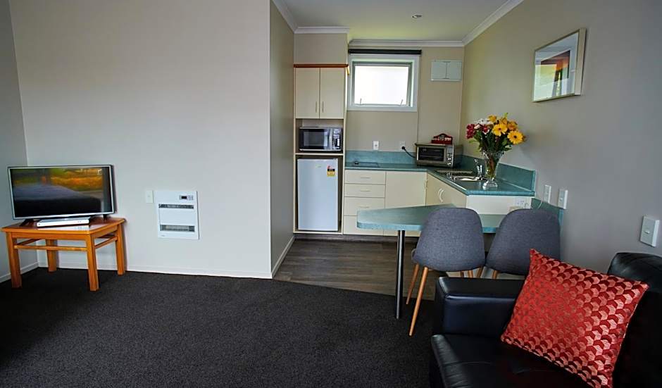 Aachen Place Motel