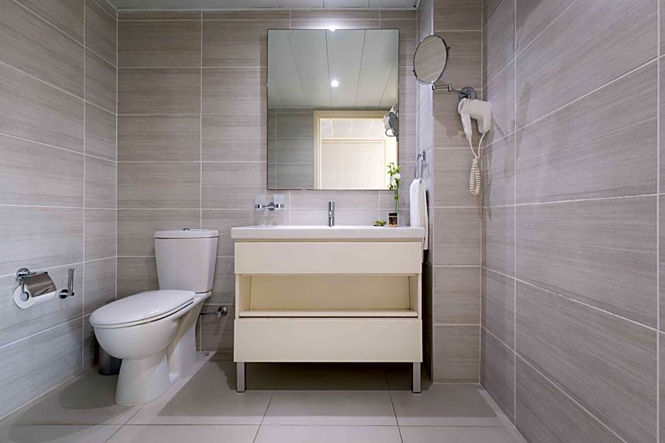 Tasia Maris Beach Hotel - Adults Only