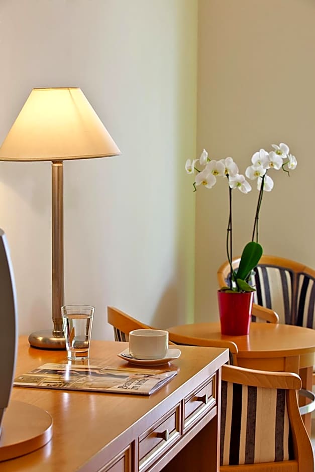 Civitel Attik Rooms & Suites