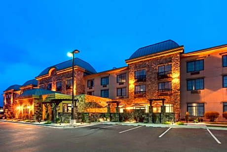 Best Western Premier Pasco Inn and Suites