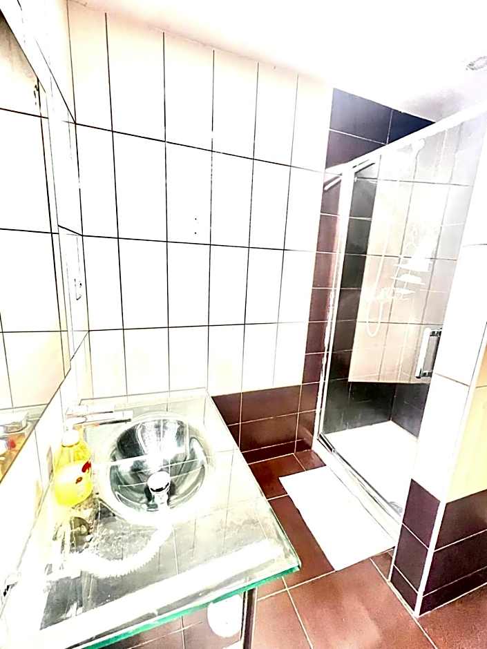 SwissPorto Guest House