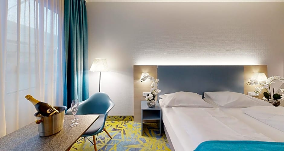 PLAZA INN Regensburg
