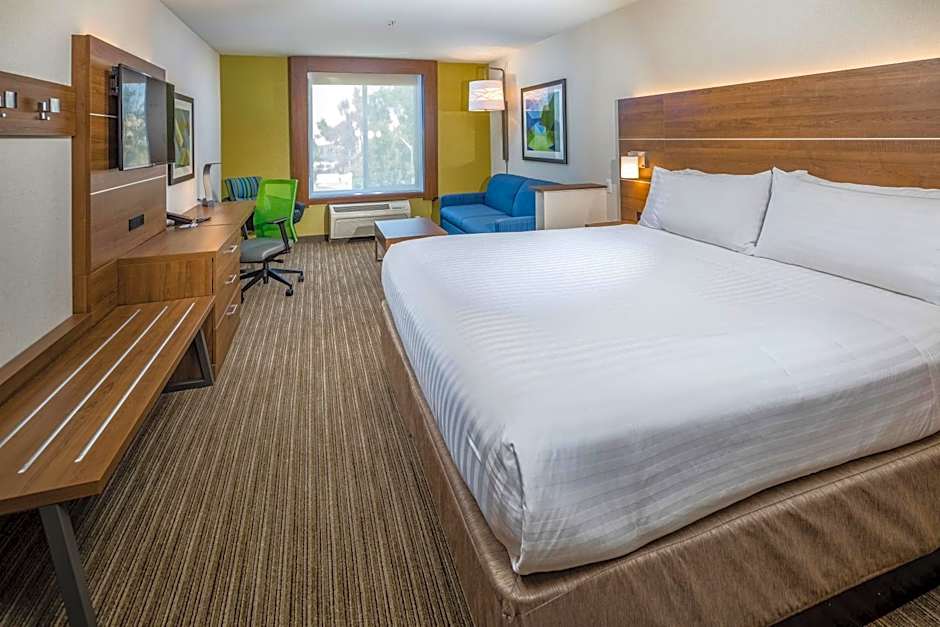 Holiday Inn Express Hotel & Suites Modesto-Salida By IHG
