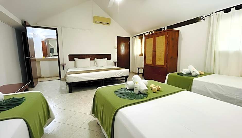 Hotel B&B by Playa del Karma