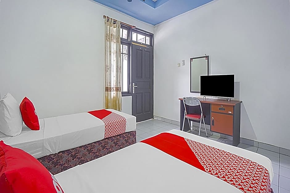 OYO Life 90589 Palem Garden Hotel