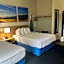 Days Inn & Suites by Wyndham Columbus NE