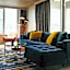 Delta Hotels by Marriott Vancouver Downtown Suites