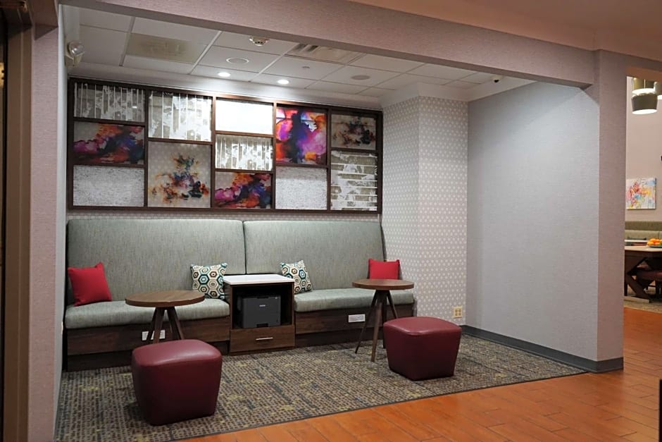 Hampton Inn By Hilton And Suites Chicago/Aurora, Il