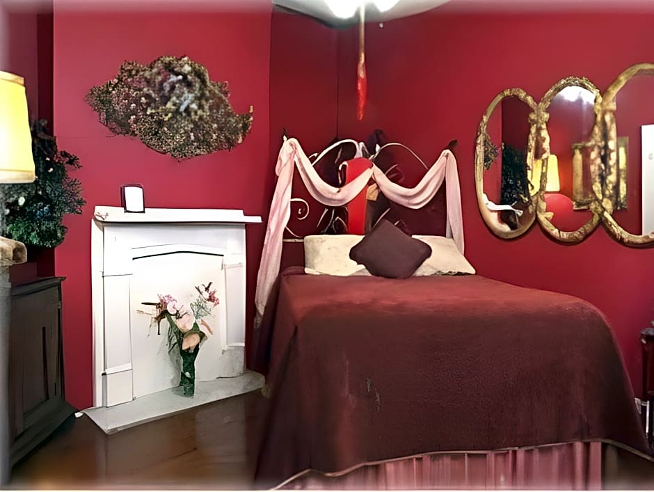 Creole Gardens Guesthouse and Inn