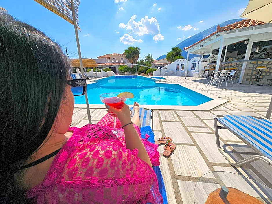 Pavlis Studios Kampos