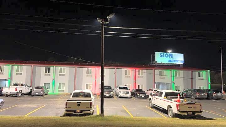 Americas Best Value Inn Marshall