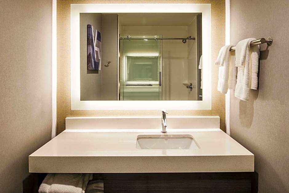 La Quinta Inn & Suites by Wyndham McDonough