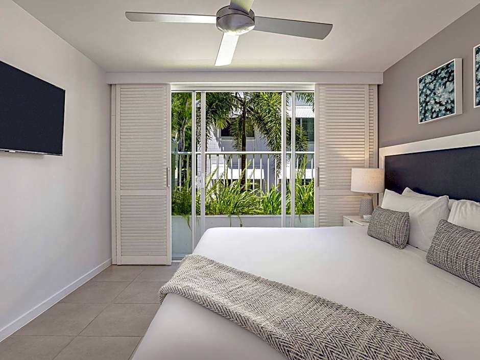 Peppers Beach Club Hotel Port Douglas