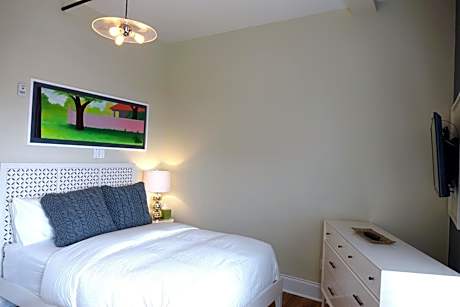 Two Bedroom Penthouse with Roof Deck