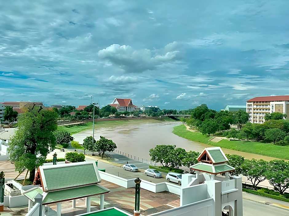 Wangchan Riverview Hotel