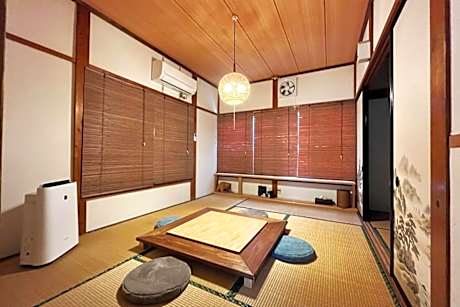 Calmbase 西伊豆戸田港・海の目の前。海と夕陽の絶景を眺められるアングラー必見の1棟貸切宿。