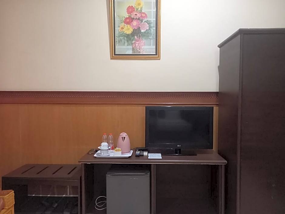 Urbanview Hotel Dedy Jaya Brebes
