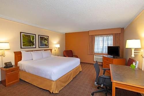 La Quinta by Wyndham Las Vegas Airport N Conv.