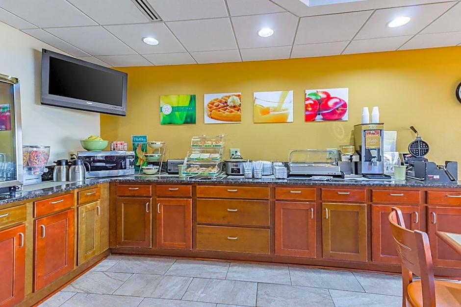 Quality Inn Goodlettsville