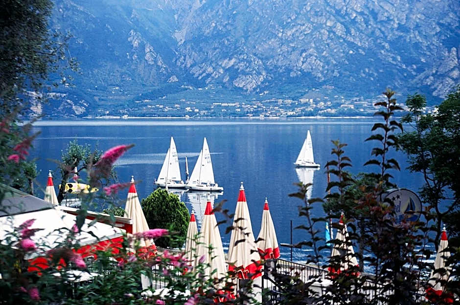 Hotel Oasi Beach