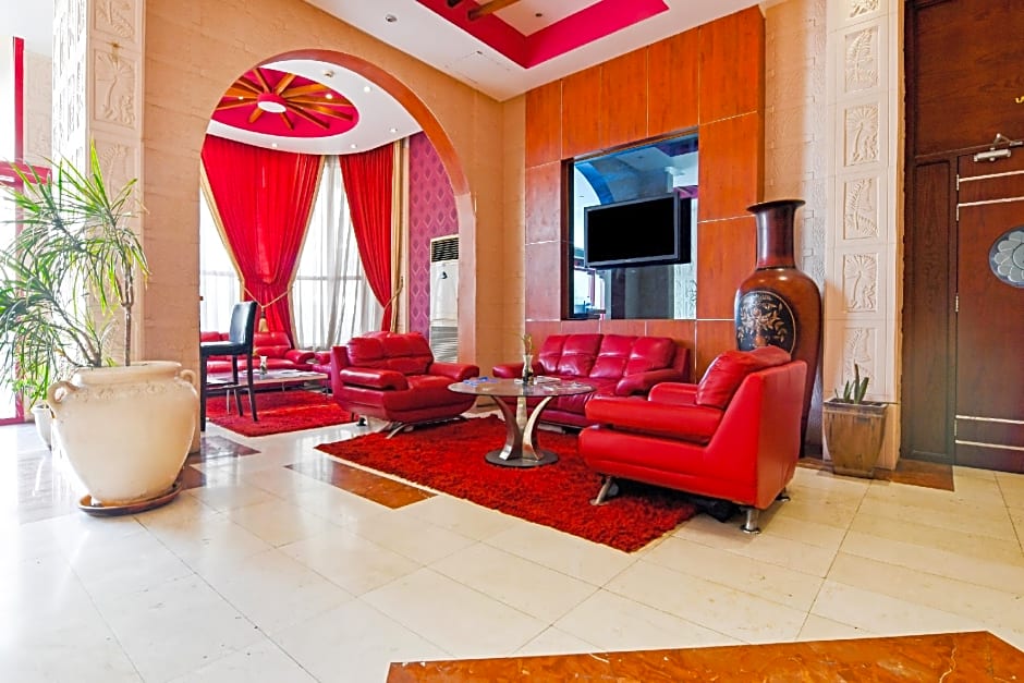 OYO 118 Revira Hotel