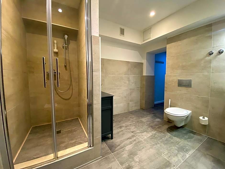 Amaroo - Gästehaus "Charlotte"