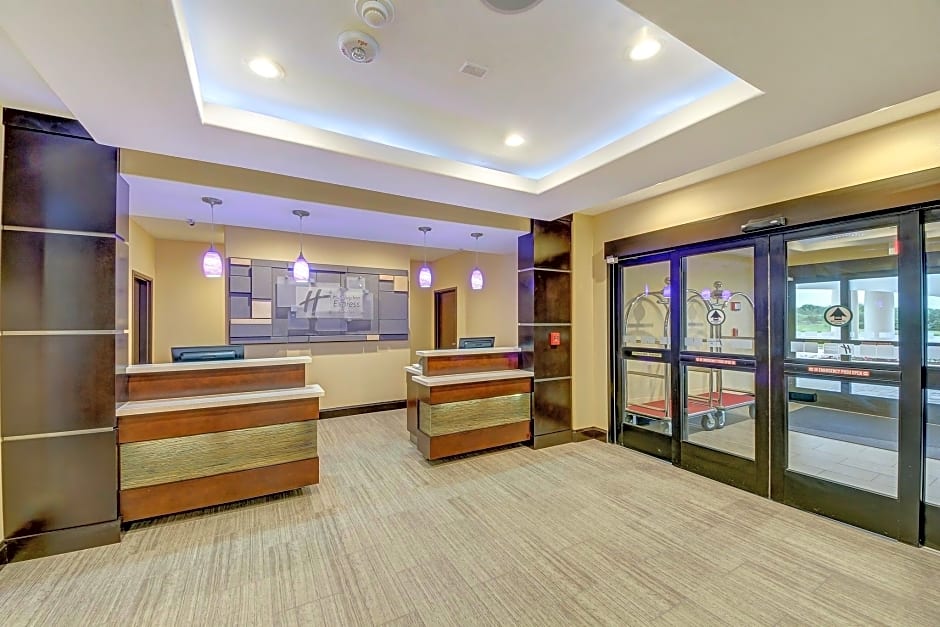 Holiday Inn Express Carrizo Springs By IHG