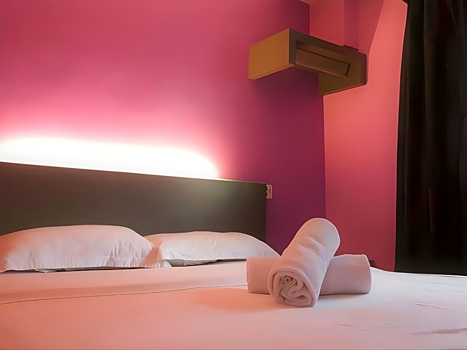 De UPTOWN Hotel @ SS2