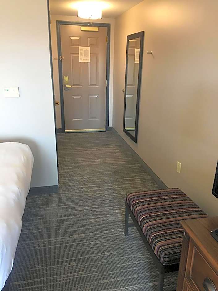 Country Inn & Suites by Radisson, Grand Rapids East, MI