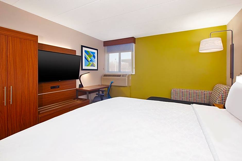 Holiday Inn Express Fairfax-Arlington Boulevard By IHG