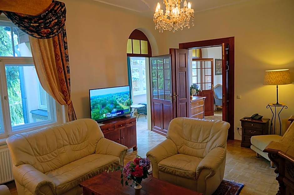 Hotel-Appartement-Villa Ulenburg