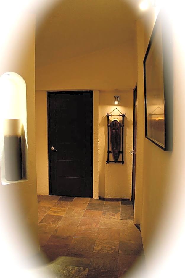 Aztic Hotel and Executive Suites