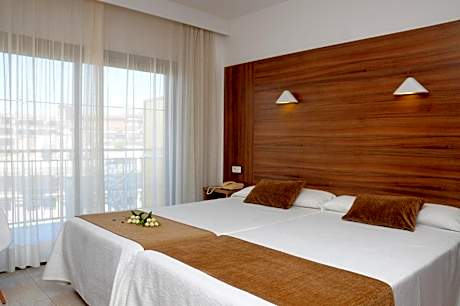 Single Room with Balcony