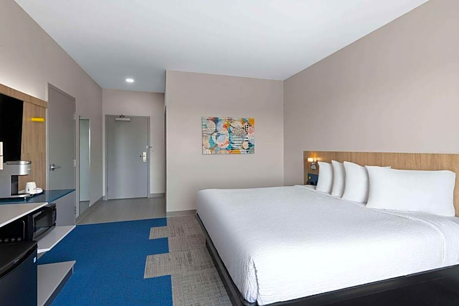 Microtel Inn & Suites by Wyndham Lachute